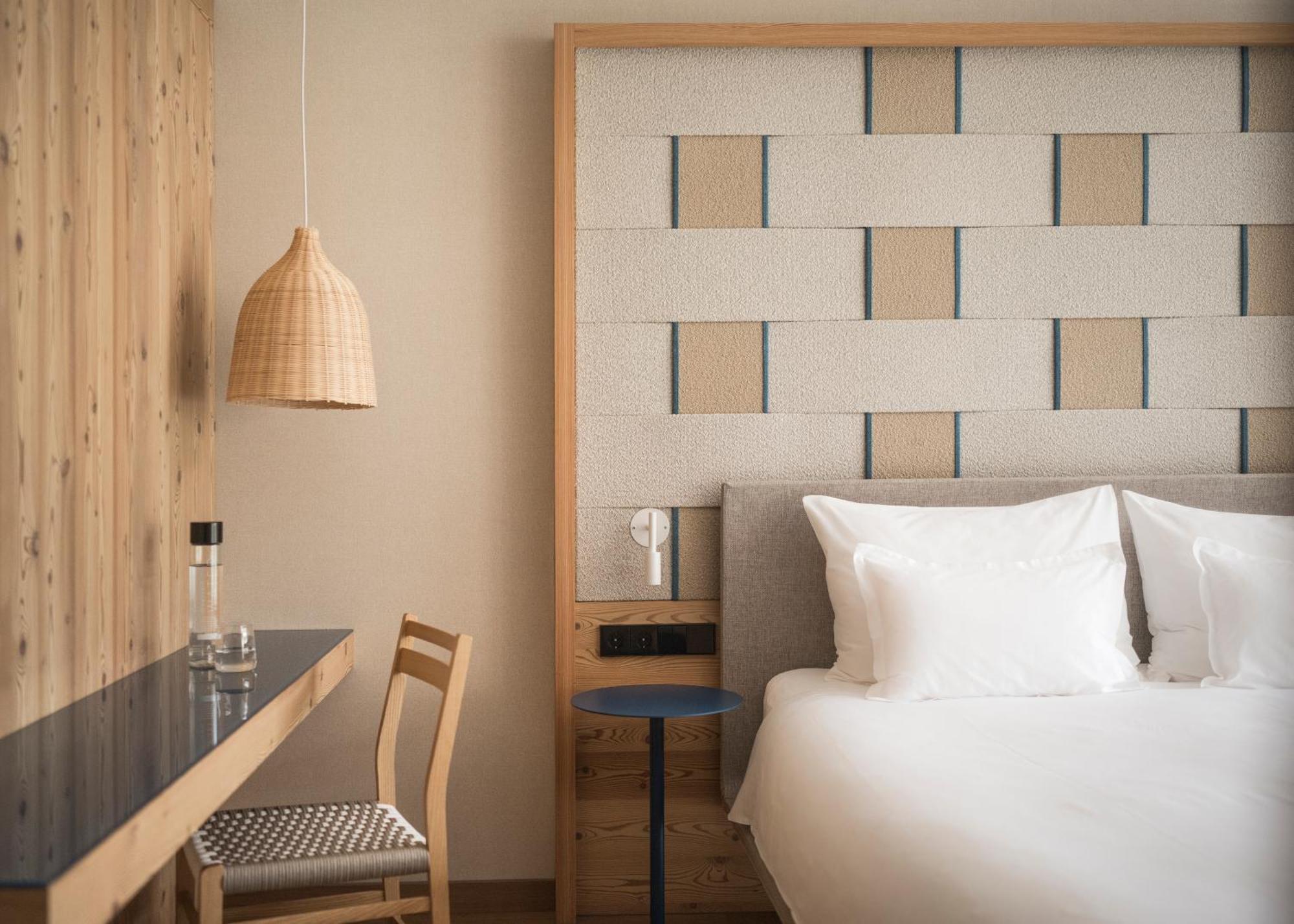 Falkensteiner Hotel Kronplatz - The Leading Hotels Of The World (Adults Only) ริสโคเน ห้อง รูปภาพ A room at the hotel