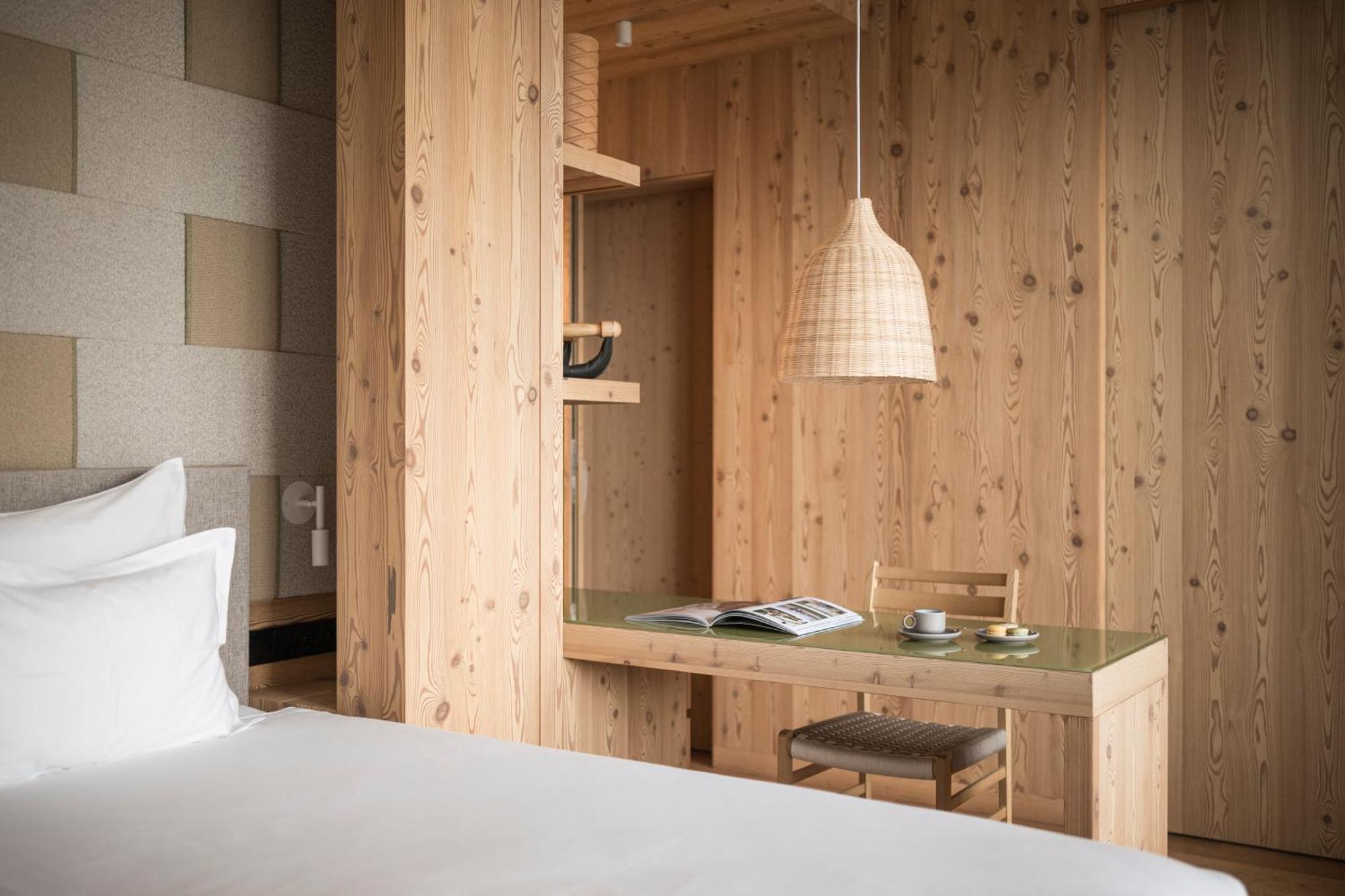 Falkensteiner Hotel Kronplatz - The Leading Hotels Of The World (Adults Only) ริสโคเน ห้อง รูปภาพ A room at the Hotel